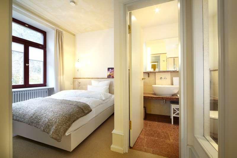 Parkhotel Pforzheim Room photo